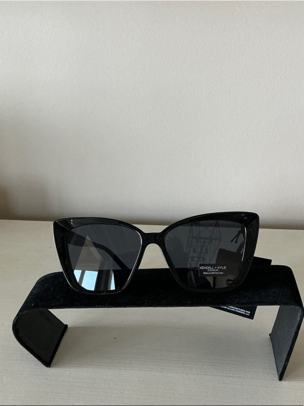 Authentic, Kendall & Kylie Black Cat Eye Sunglasses with Dark Lenses
